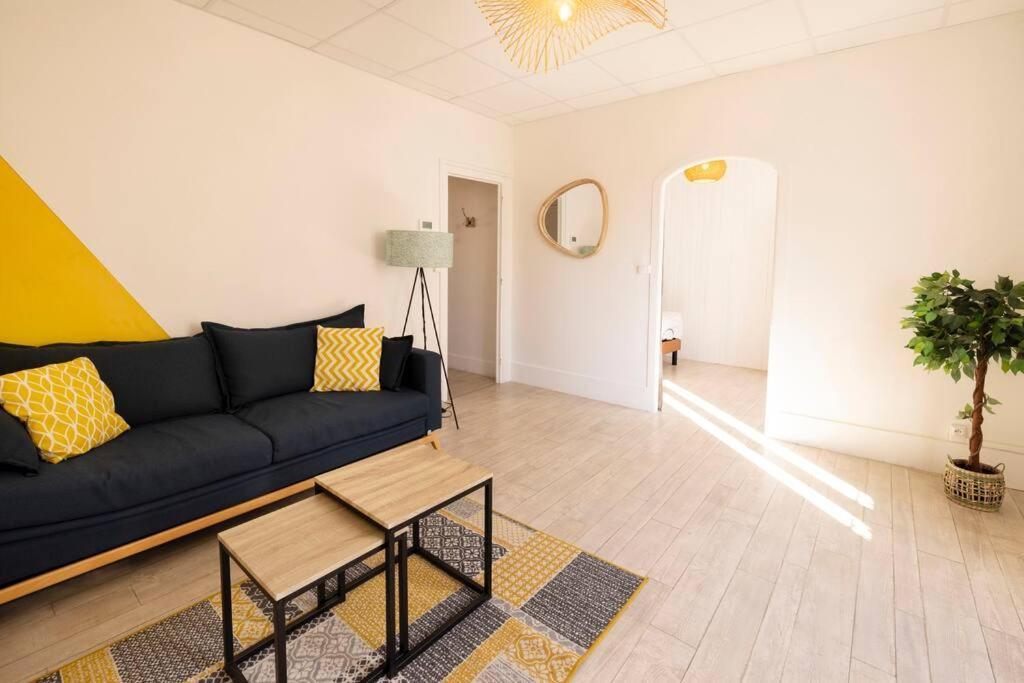 Le Cosy C - T2 Tout Equipe - Centre-Ville Gare มงต์ลูซง ภายนอก รูปภาพ